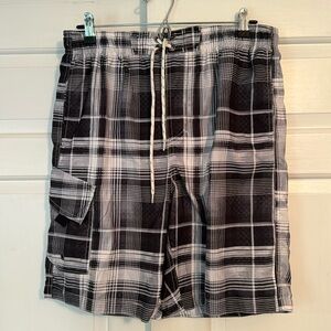 Men’s swin trunks